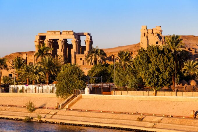 From Luxor: Private Day Trip to Edfu and Kom Ombo - Tour Option