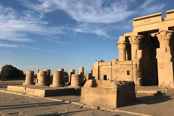 From Luxor: Private Day Trip to Edfu and Kom Ombo - Edfu Temple Visit