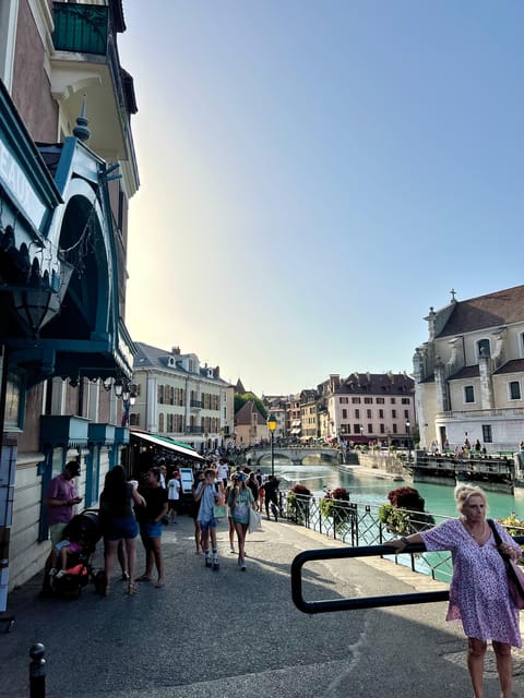 From Lyon: Medieval Town of Pérouges & Annecy Day Tour - Scenic Drive Between Lyon and Annecy