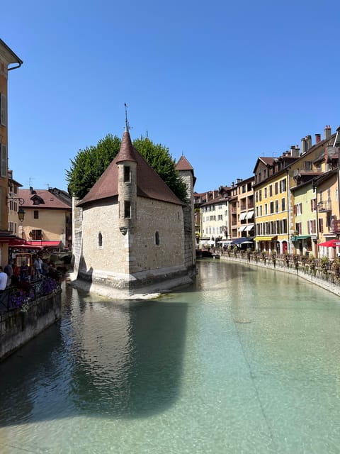 From Lyon: Medieval Town of Pérouges & Annecy Day Tour - Inclusions and Exclusions