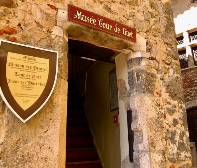 From Lyon: Medieval Town of Pérouges Half Day Tour - Return Location