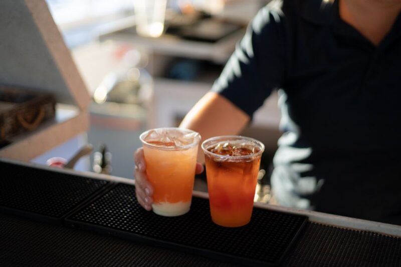 From Maalaea: Sunset Dinner Cruise Aboard the Quicksilver - Dining Experience