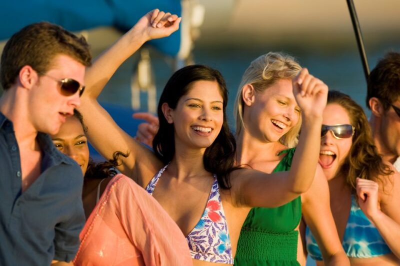From Maalaea: Sunset Dinner Cruise Aboard the Quicksilver - Scenic Highlights