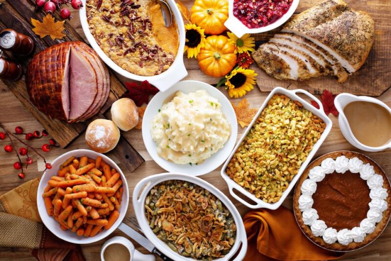 From Maalaea: Thanksgiving Dinner Cruise Aboard the Calypso - Key Points