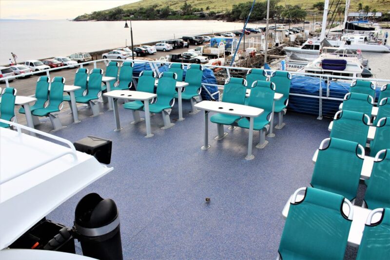 From Maalaea: Thanksgiving Dinner Cruise Aboard the Calypso - Captain and Crew