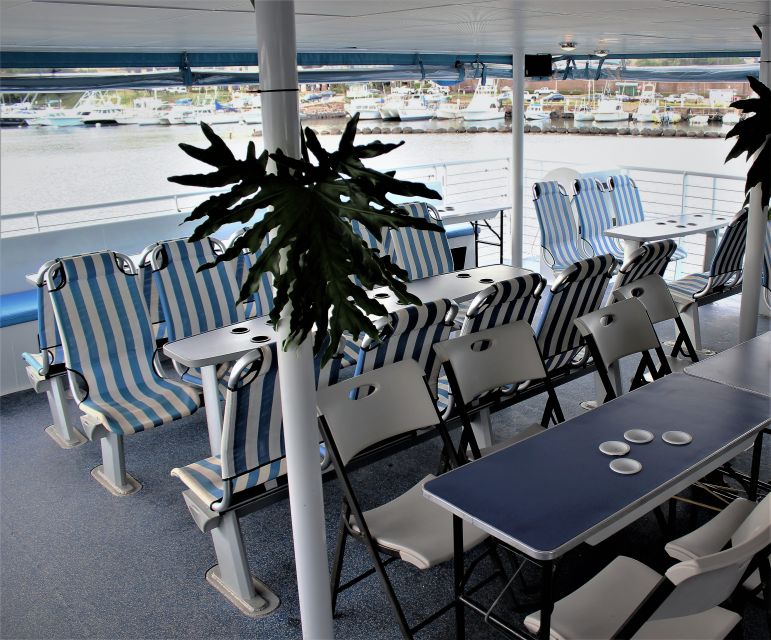 From Maalaea: Thanksgiving Dinner Cruise Aboard the Calypso - Parking and Pickup