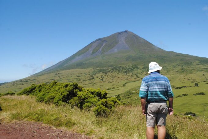 From Madalena: Pico Volcanoes and Lakes Guided Day Tour - Customer Reviews