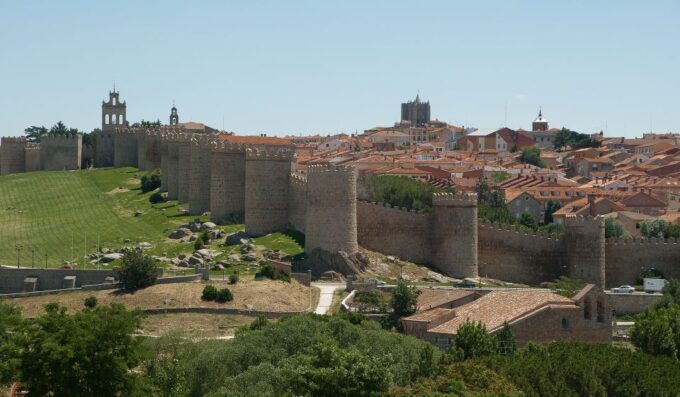 From Madrid: Ávila and Segovia Guided Day Trip - Tour Logistics and Booking Information
