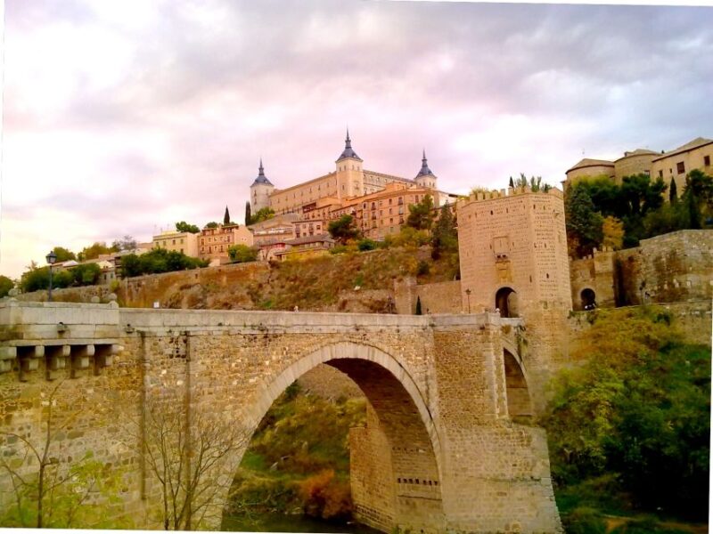 From Madrid: Day Trip to Segovia and Toledo - Highlights of Segovia