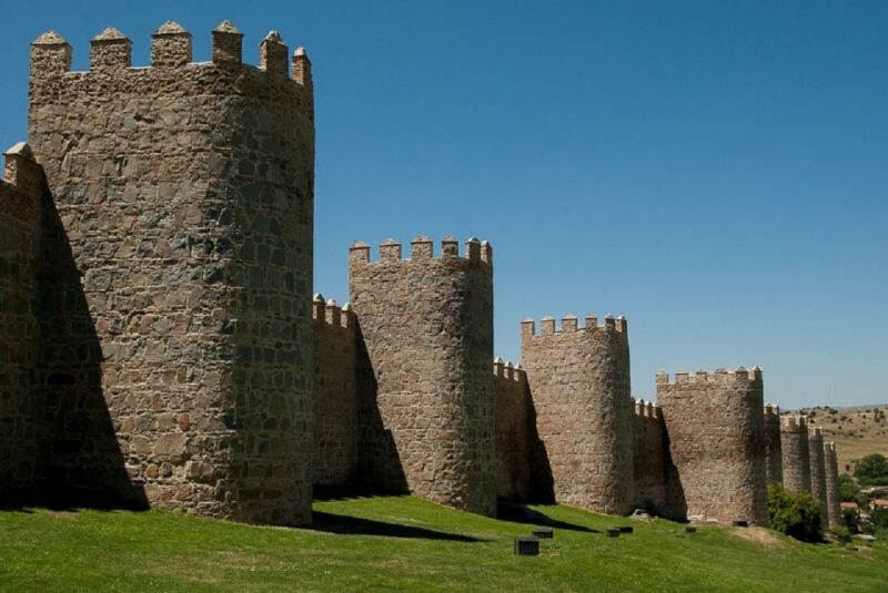 From Madrid: Day-Trip to Segovia, Avila & Toledo - Highlights in Avila