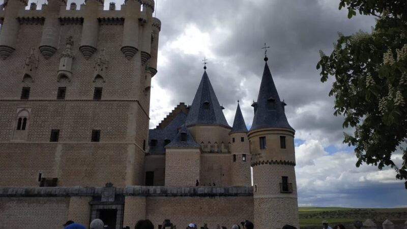 From Madrid: Half-Day or Full-Day Trip to Segovia - Discovering the Segovia Cathedral