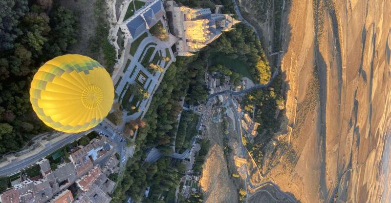 From Madrid: Hot Air Balloon Over Segovia With Transfer - Pilot Commentary