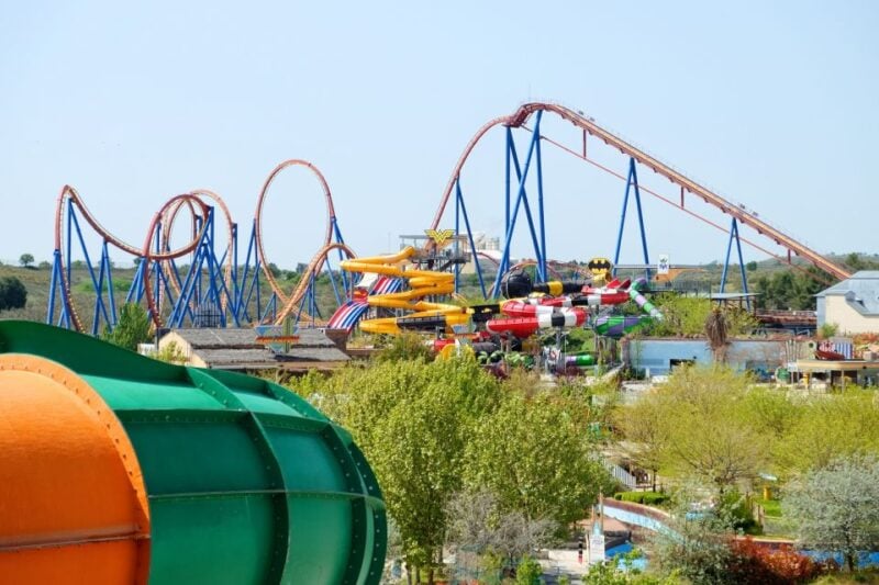 From Madrid: Parque Warner Beach Water Park & Transport - Activity Details