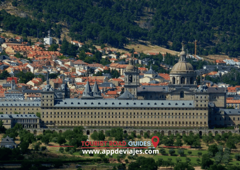 From Madrid: Private Tour of Ávila, Tapas Route & El Escorial - Itinerary Highlights