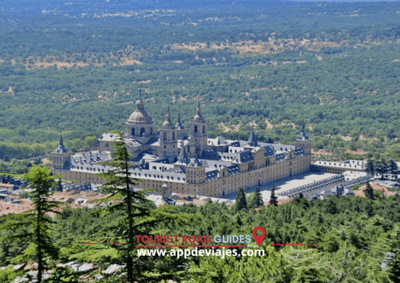 From Madrid: Private Tour of Ávila, Tapas Route & El Escorial - Private Tour From Madrid