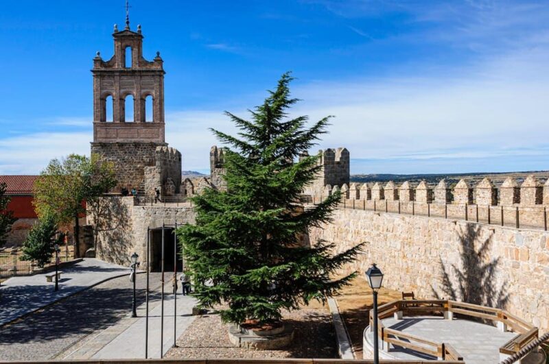 From Madrid: Private Transfer to Avila - Key Points