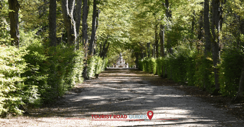 From Madrid: San Ildefonso Farm, Lunch and Segovia Tour - Itinerary at a Glance