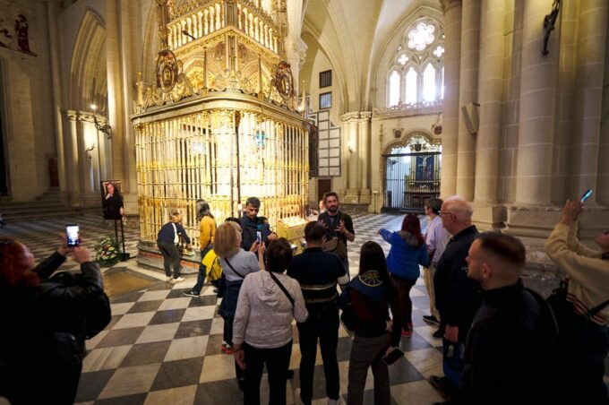 From Madrid: Toledo With 3 Monuments and Optional Cathedral - Exploring Muslim, Jewish, and Christian Neighborhoods