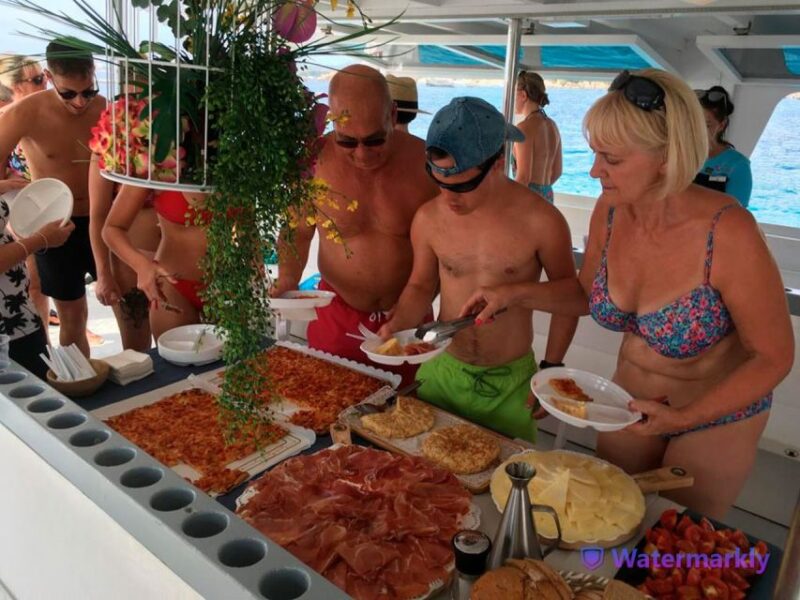 From Magaluf: Palma Bay Sightseeing Cruise With Live Music - Meeting Point and Transportation