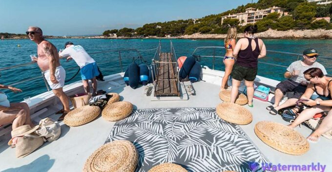 From Magaluf: Palma Bay Sightseeing Cruise With Live Music - Cruise Rules and Recommendations