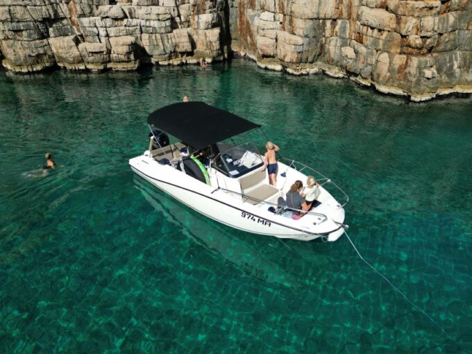 From Makarska: Hidden Gems of Hvar Islands North Shore - Group Size and Languages