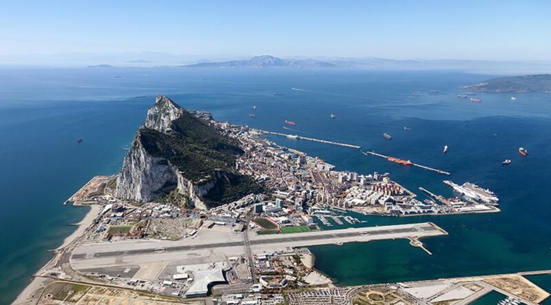 From Málaga: Gibraltar Shopping Full-Day Tour - Transportation and Meeting Point