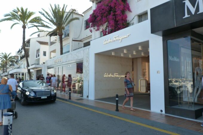 From Malaga or Costa Del Sol: Mijas, Marbella & Puerto Banus - Travel Plan Flexibility