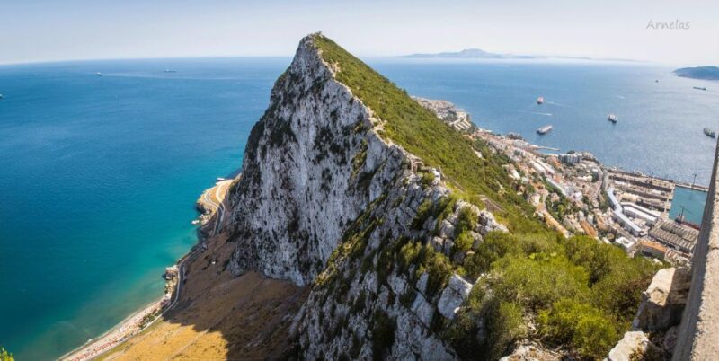From Malaga: Private Day Trip to the Rock of Gibraltar - Getting to Gibraltar