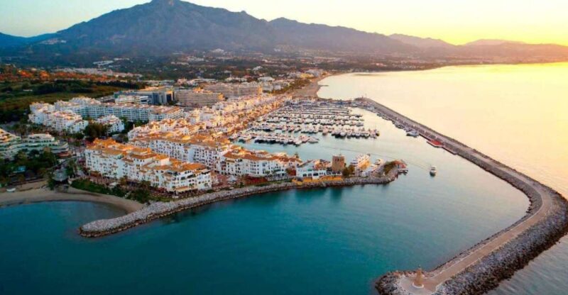 From Malaga: Private Guided Tour of Marbella, Mijas, Banus - Discovering Marbella