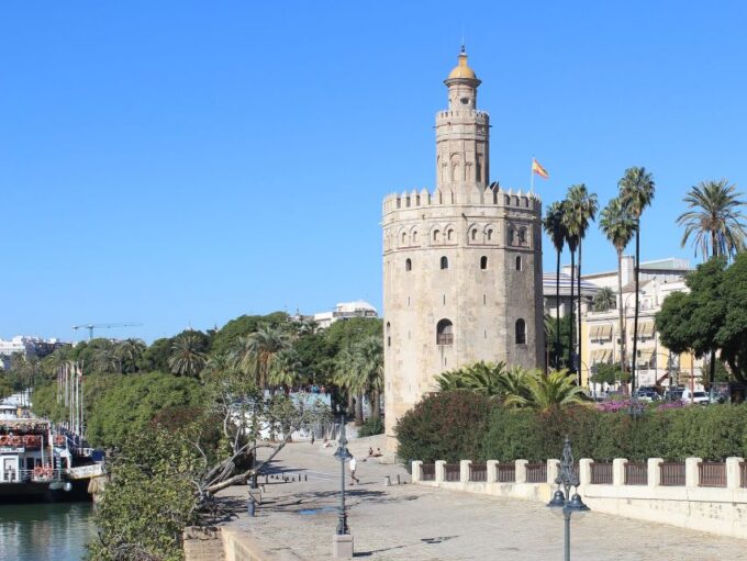 From Malaga: Private Seville, Alcazar and Cathedral Day Trip - Inclusions and Exclusions