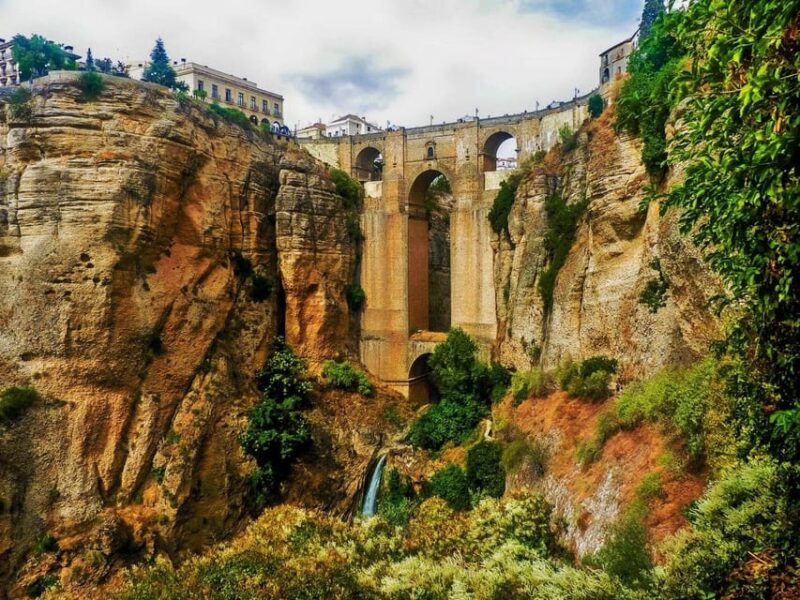 From Malaga: Ronda and Setenil De Las Bodegas Day Trip - Key Points