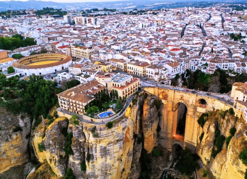 From Málaga: Ronda, White Village & Seville Day Trip - Free Time in Setenil