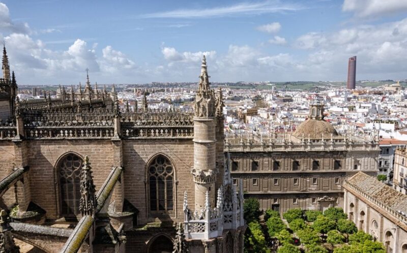 From Malaga: Seville Day Trip With Real Alcázar Tickets - Tour Details