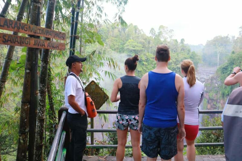From Malang or Surabaya: Tumpak Sewu Waterfall Group Tour - The Detailed Itinerary