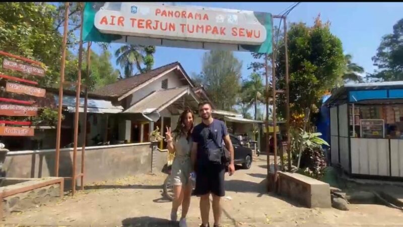 From Malang: Tumpak Sewu Waterfall Guided Tour - Activity Details