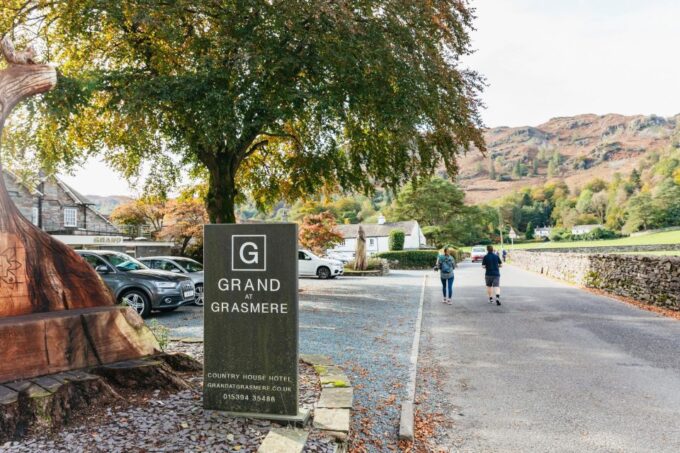 From Manchester: Lake District Bus Tour & Windermere Cruise - Booking and Pricing Information