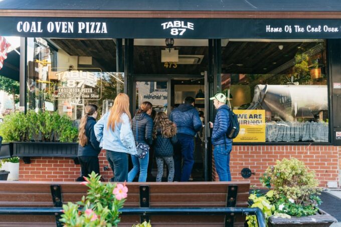 From Manhattan: Half-Day Brooklyn Food and Culture Bus Tour - Culinary Delights