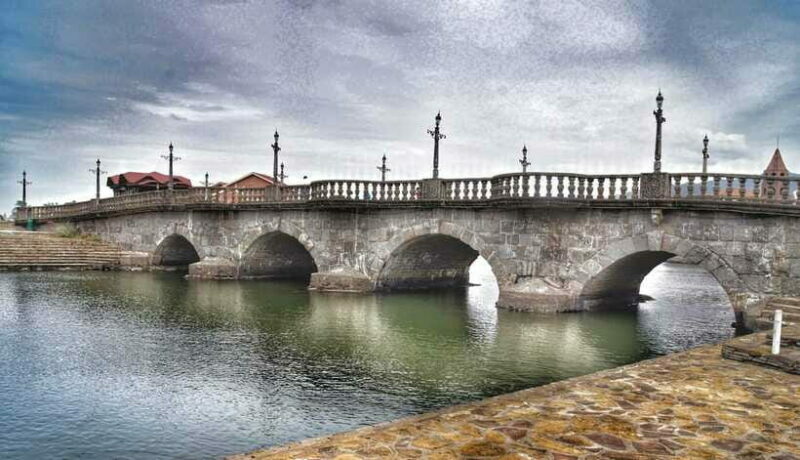 From Manila: Las Casas Filipinas de Acuzar Guided Day Trip - Key Points