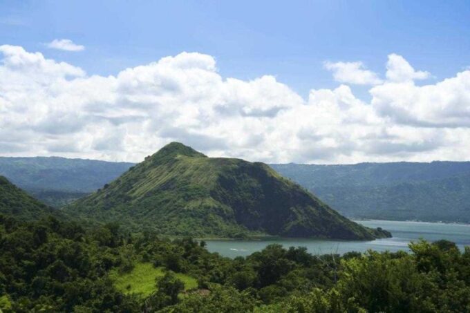 From Manila: Panoramic Tagaytay Ridge Tour - Palace in the Sky