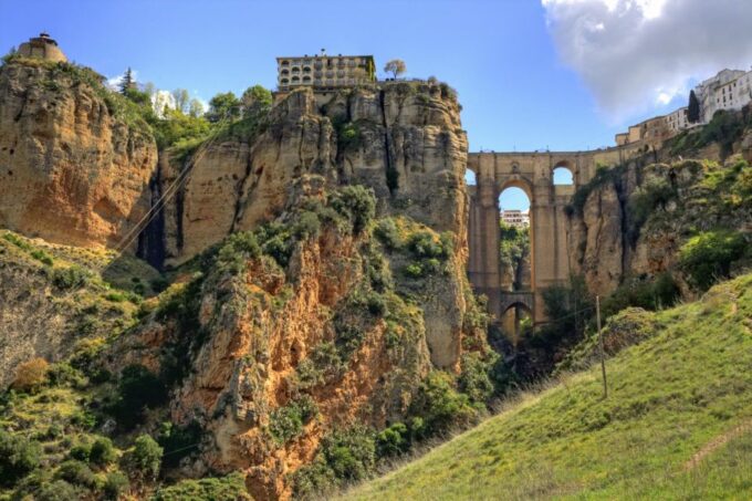 From Marbella or Estepona: Ronda, Bullring, & Baths Day Trip - Opportunity for Lunch and Shopping