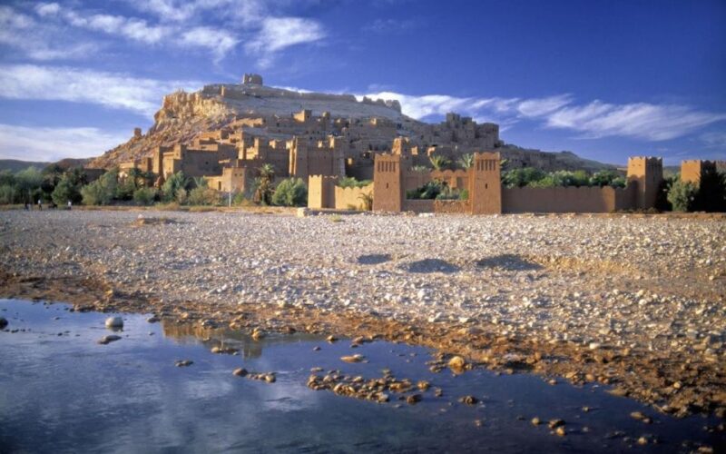 From Marrakech: 4 Day Desert Tour to Merzouga With Glamping - Key Points