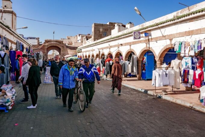 From Marrakech: Essaouira Full-Day Trip With Wine & Lunch - Wine Tasting and Lunch