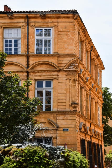 From Marseille: Aix-en-Provence and Cassis Shore Excursion - Itinerary Details