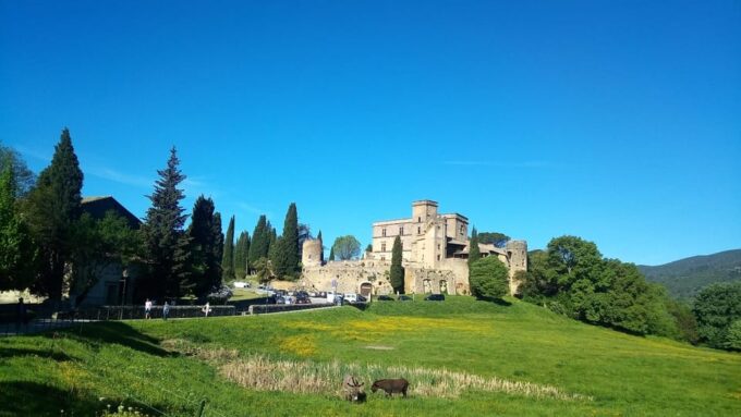 From Marseille Cruise Port: Luberon Villages - Discovering Bonnieux, Roussillon, and Gordes