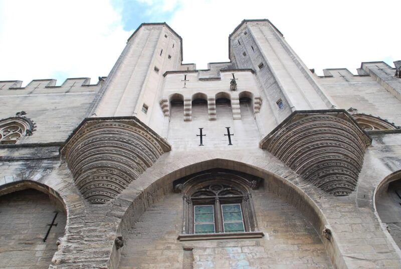 From Marseille: Provence Sightseeing Tour and Wine Tasting - Key Points
