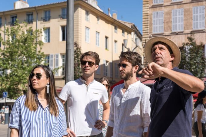 From Marseille: Provence Sightseeing Tour and Wine Tasting - Savoring the Wines of Châteauneuf-du-Pape