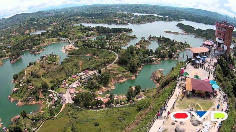 From Medellín: El Peñón Rock and Guatapé Town Private Tour - Key Points