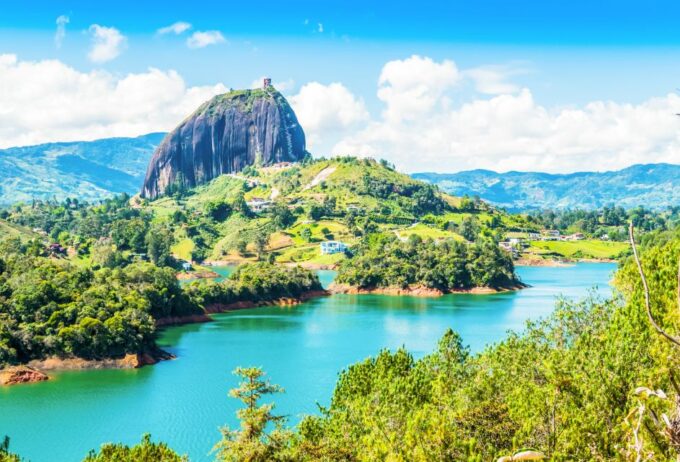 From Medellin: Guatape El Peñol With Boat, Breakfast & Lunch - Requirements and Recommendations