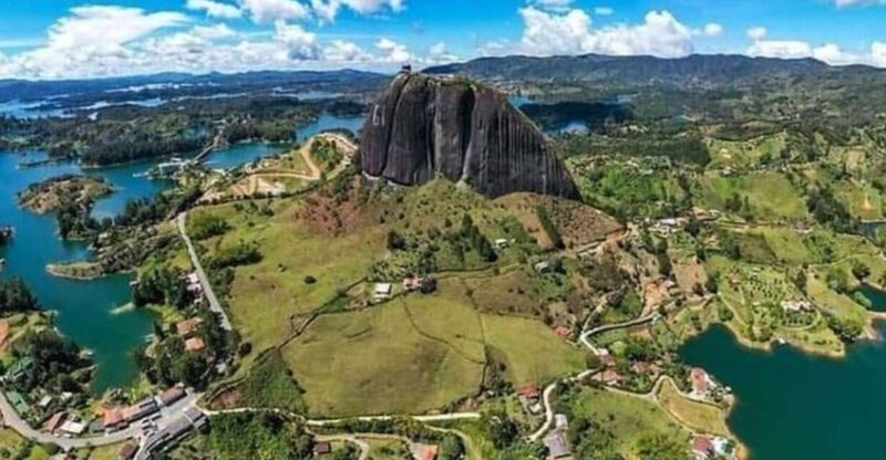 From Medellin: Guatape Lake Boat Tour and El Peñol Rock Hike - Itinerary Highlights