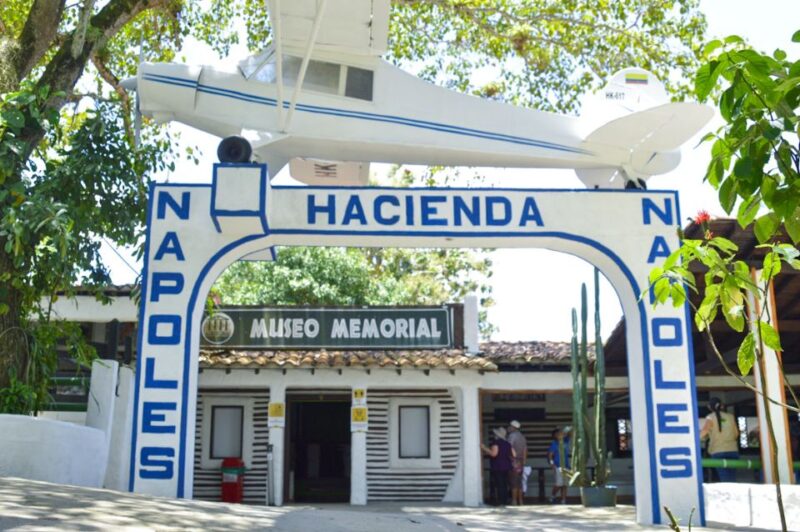 From Medellín: Hacienda Nápoles Theme Park Day Trip - Key Points